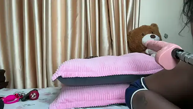 SexyAudreyFuck online show from October 18, 2025, 12:34 am