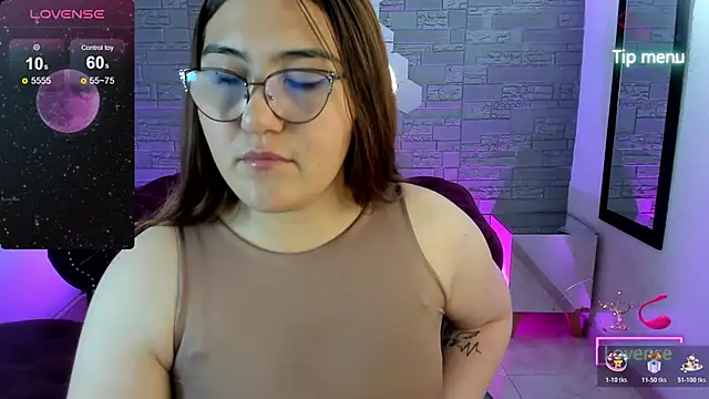 Snapshot of conniejames_m chatting on December 19, 2025, 12:29 pm conniejames m online show from December 19, 2025, 12:29 pm