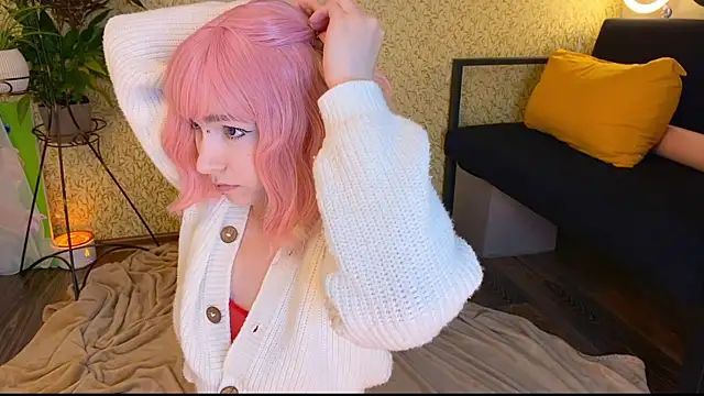 EmmyAmbros online show from October 18, 2025, 6:43 pm