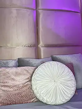 Snapshot of SaharaRush_ chatting on January 7, 2025, 4:39 am SaharaRush online show from January 7, 2025, 4:39 am