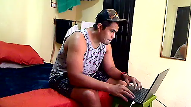 Snapshot of lozter345 chatting on September 17, 2025, 6:21 pm lozter345 online show from September 17, 2025, 6:21 pm