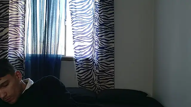 Snapshot of JackDesFeux chatting on April 27, 2026, 9:24 pm JackDesFeux online show from April 27, 2026, 9:24 pm