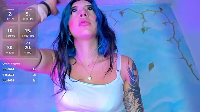 SaturnooStonee online show from October 11, 2025, 6:14 am