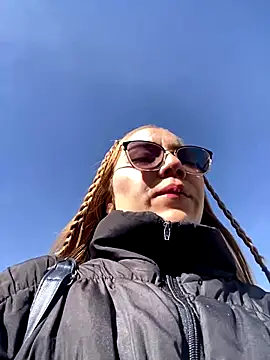 Snapshot of melody-dy chatting on September 11, 2025, 9:04 pm melody-dy online show from September 11, 2025, 9:04 pm