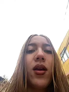 Snapshot of melody-dy chatting on January 4, 2025, 7:55 pm melody-dy online show from January 4, 2025, 7:55 pm