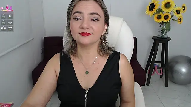 Snapshot of ana_milf chatting on September 14, 2025, 1:33 pm ana milf online show from September 14, 2025, 1:33 pm