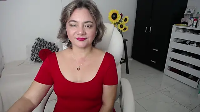 Snapshot of ana_milf chatting on March 11, 2025, 11:55 am ana milf online show from March 11, 2025, 11:55 am