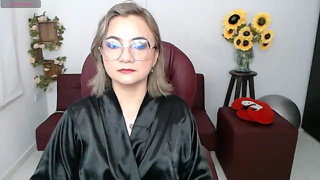 Snapshot of ana_milf chatting on May 2, 2026, 2:00 pm ana milf online show from May 2, 2026, 2:00 pm