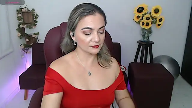 Snapshot of ana_milf chatting on April 21, 2026, 1:17 pm ana milf online show from April 21, 2026, 1:17 pm