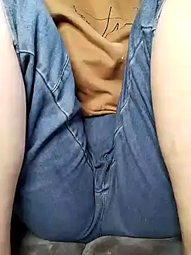 Snapshot of Mie610 chatting on January 25, 2025, 11:00 pm Mie610 online show from January 25, 2025, 11:00 pm