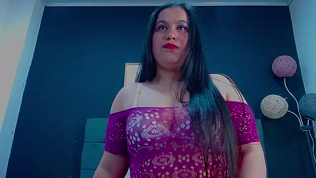 Snapshot of mia_xx1 chatting on November 4, 2025, 5:44 am mia xx1 online show from November 4, 2025, 5:44 am