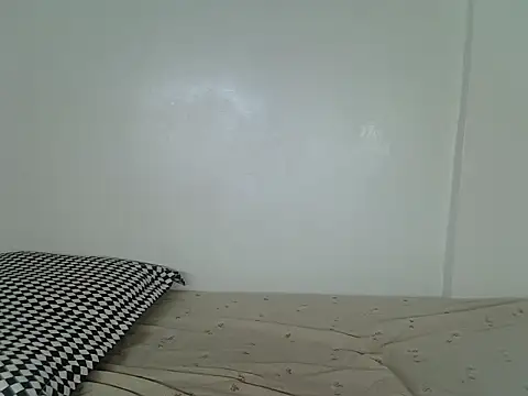 laetitia  online show from October 28, 2025, 11:20 am