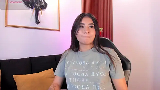 Snapshot of Zayda_1 chatting on October 14, 2025, 7:58 pm Zayda 1 online show from October 14, 2025, 7:58 pm