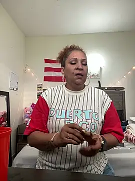 ladycreamypr2 online show from April 28, 2026, 10:52 am