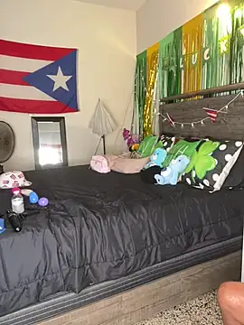 ladycreamypr2 online show from March 19, 2026, 11:05 pm