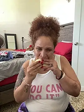 ladycreamypr2 online show from March 3, 2026, 4:36 pm