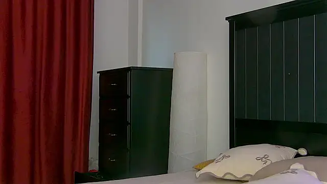 Yanira Muslim online show from April 8, 2026, 4:03 am