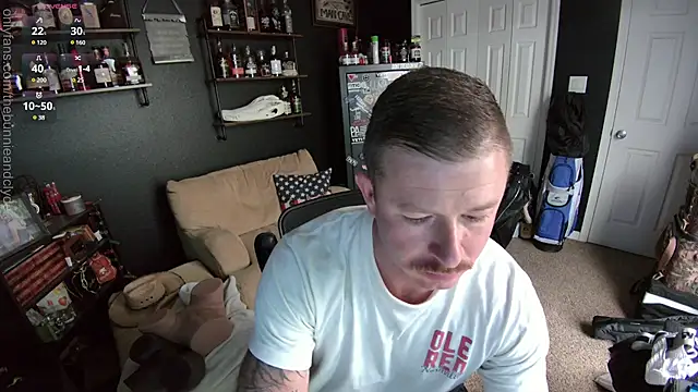 chillinthemosttt online show from March 3, 2025, 8:32 pm