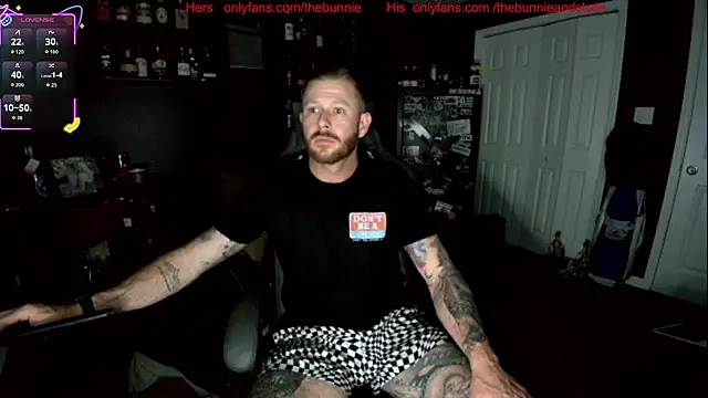 chillinthemosttt online show from October 10, 2025, 3:51 am