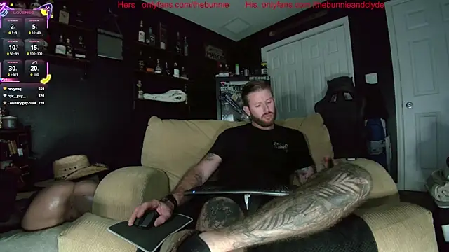 chillinthemosttt online show from November 18, 2025, 3:21 am