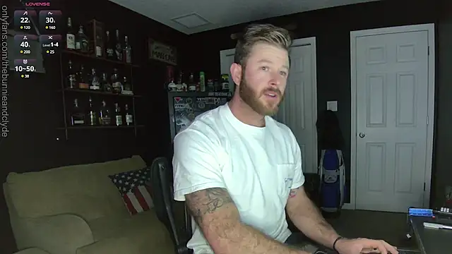 chillinthemosttt online show from January 14, 2025, 3:22 am