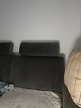 Liana Lou online show from January 30, 2025, 7:48 pm