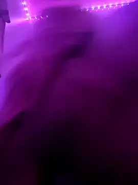 YonniDiamond online show from March 18, 2025, 9:45 am