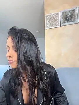 mariana lopez1 online show from December 17, 2025, 8:58 pm