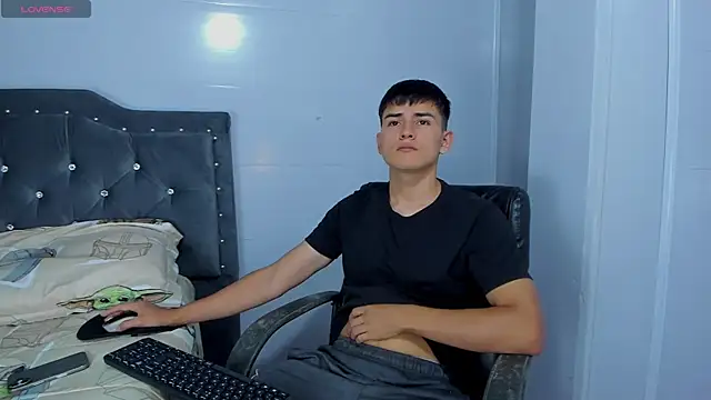 Jacobb Lee online show from December 15, 2025, 4:35 pm