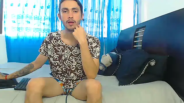 Snapshot of Hot_Sharks_ chatting on September 9, 2025, 11:19 am Hot Sharks online show from September 9, 2025, 11:19 am