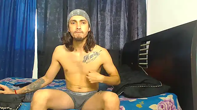 Snapshot of Hot_Sharks_ chatting on November 15, 2025, 11:36 am Hot Sharks online show from November 15, 2025, 11:36 am