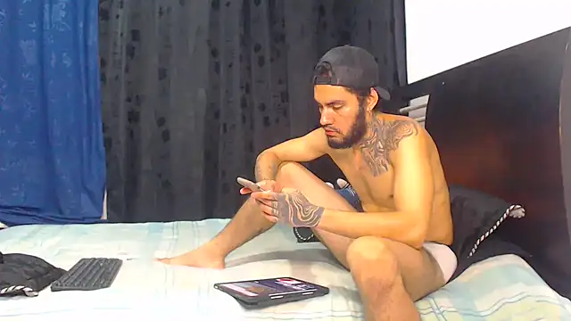 Hot Sharks  online show from May 23, 2026, 6:56 am