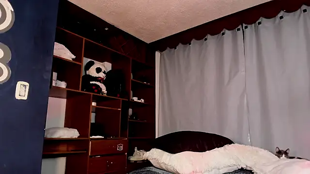 Teo skinny online show from June 13, 2026, 12:41 am