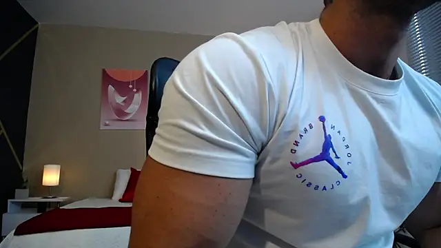 Snapshot of JeremyLowe chatting on March 20, 2025, 1:26 pm JeremyLowe online show from March 20, 2025, 1:26 pm