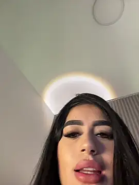 SOPHICARTERS online show from November 30, 2025, 11:44 am