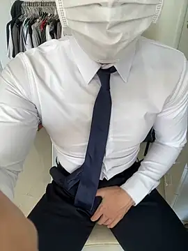 harrylouis1357 online show from March 1, 2025, 4:26 am