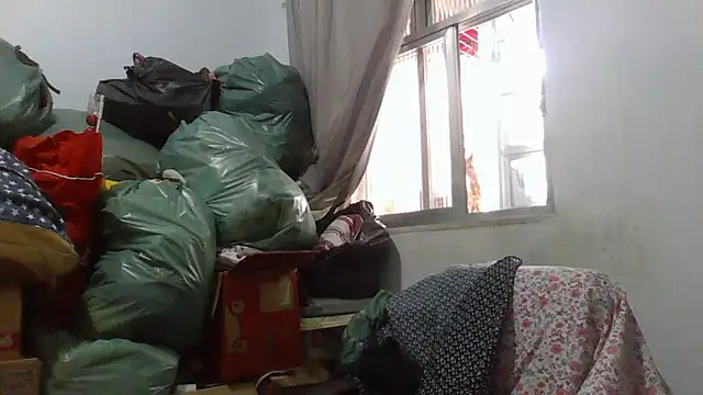 lizza monroe online show from December 9, 2024, 1:45 pm