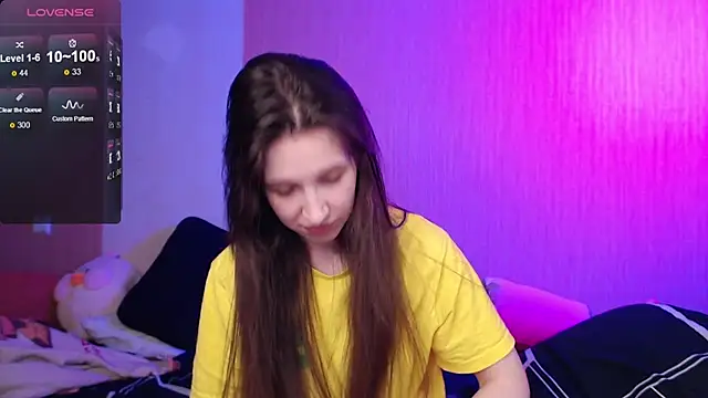 ur kitty   online show from September 23, 2025, 1:07 pm