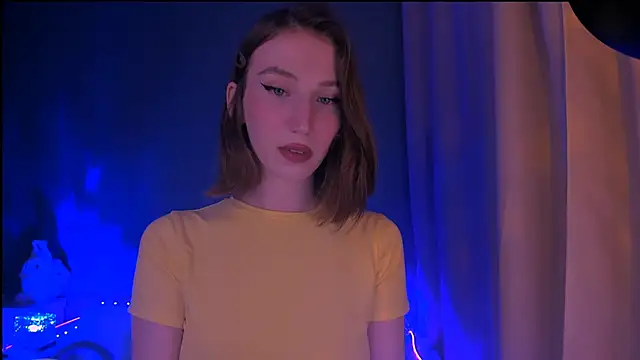 Snapshot of ellaamber chatting on September 10, 2025, 11:48 pm ellaamber online show from September 10, 2025, 11:48 pm