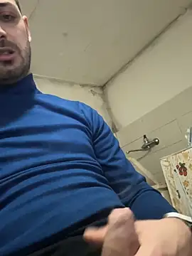 iltoscano95 online show from December 18, 2025, 10:57 pm