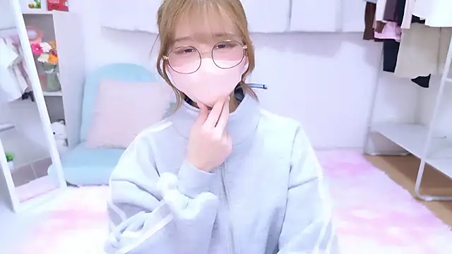 Snapshot of chihiro_ri chatting on November 8, 2025, 11:41 pm chihiro ri online show from November 8, 2025, 11:41 pm