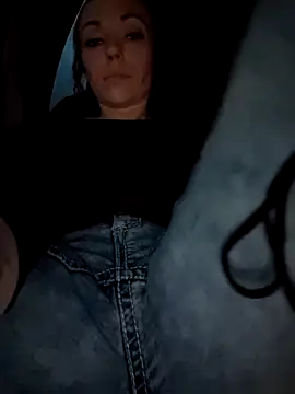 Genevieve143 online show from January 9, 2025, 11:56 pm