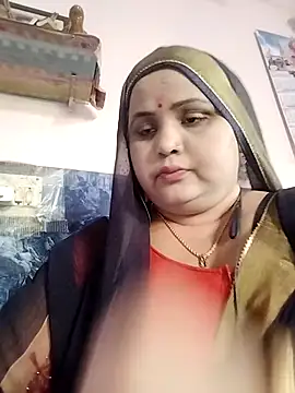 Snapshot of Kiyara7 chatting on March 2, 2025, 10:05 am Kiyara7 online show from March 2, 2025, 10:05 am