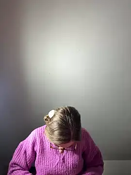 Snapshot of ur_pleasure_ chatting on January 25, 2025, 9:35 pm ur pleasure online show from January 25, 2025, 9:35 pm