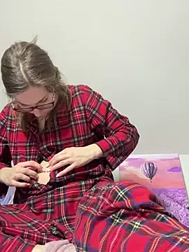 Snapshot of ur_pleasure_ chatting on February 16, 2025, 8:11 pm ur pleasure online show from February 16, 2025, 8:11 pm