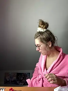 Snapshot of ur_pleasure_ chatting on January 17, 2025, 8:11 pm ur pleasure online show from January 17, 2025, 8:11 pm