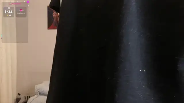 Snapshot of christy_memeow chatting on February 10, 2025, 4:47 pm christy memeow online show from February 10, 2025, 4:47 pm