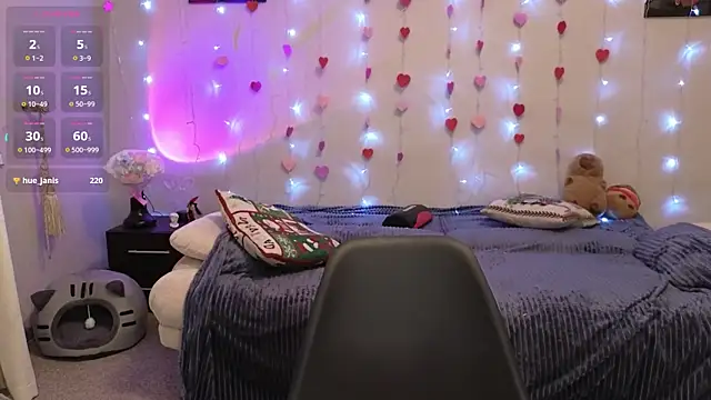 Snapshot of christy_memeow chatting on March 14, 2025, 6:39 pm christy memeow online show from March 14, 2025, 6:39 pm