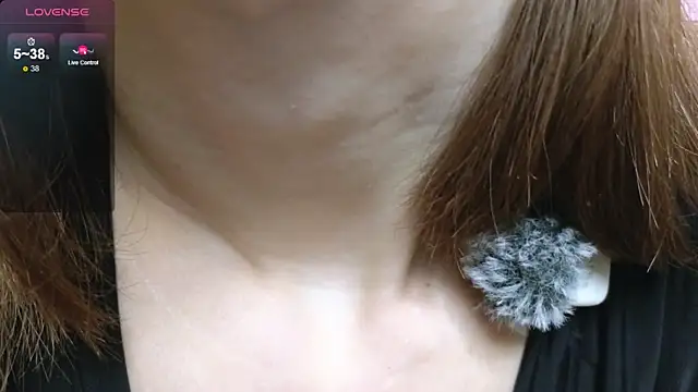 Snapshot of christy_memeow chatting on December 19, 2025, 5:48 pm christy memeow online show from December 19, 2025, 5:48 pm