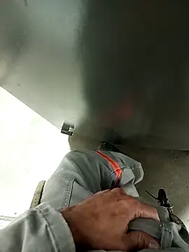 Snapshot of Din0071 chatting on December 4, 2024, 10:24 pm Din0071 online show from December 4, 2024, 10:24 pm